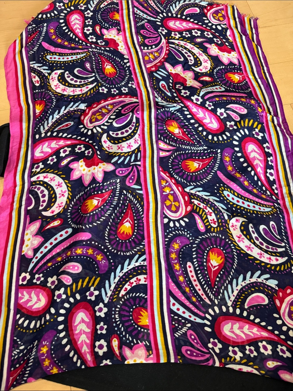 Vera Bradley Twirly Birds paisley rayon scarf  in pink purple blue
